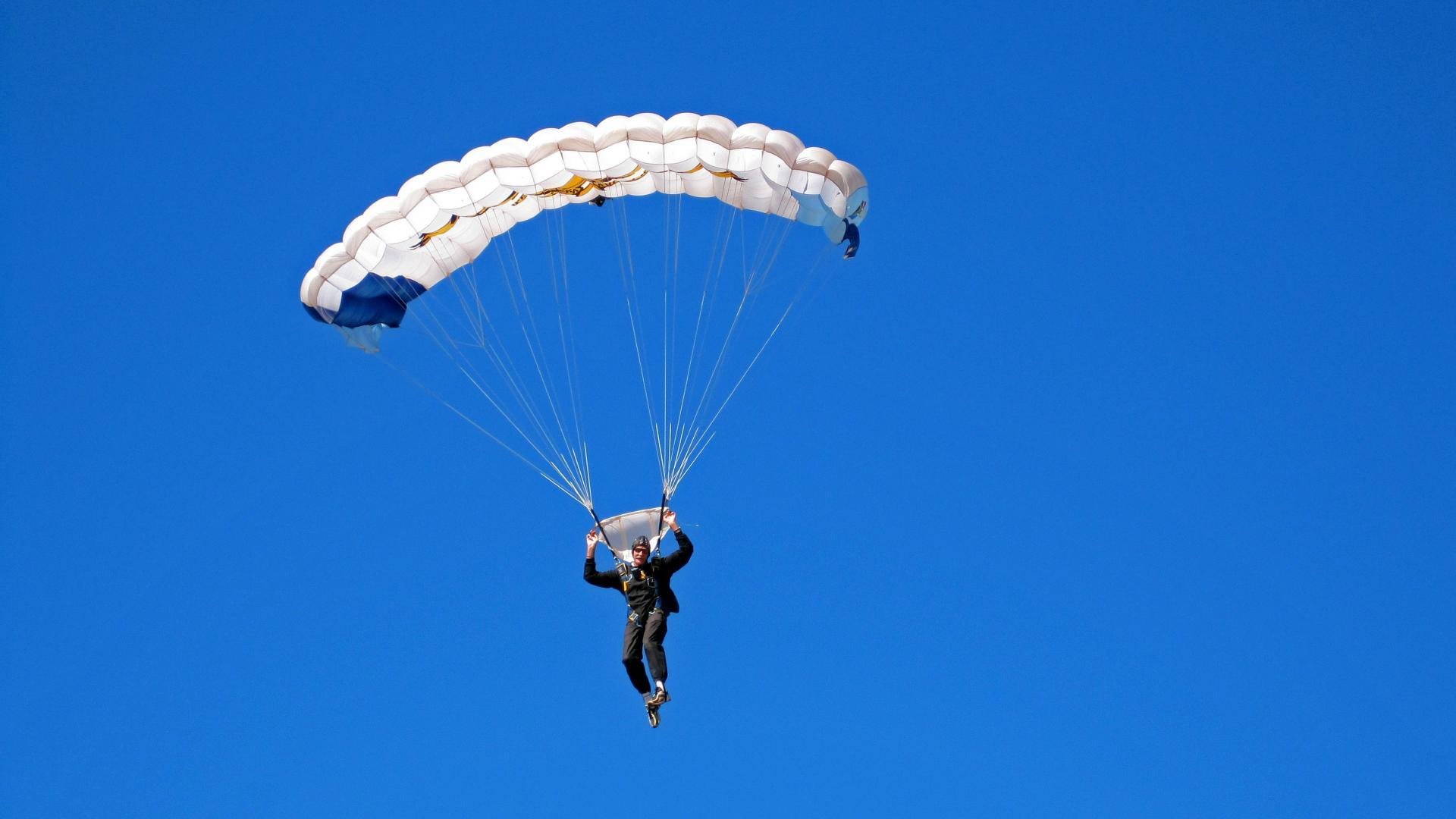 威尔士女子橄榄球势头强劲，跻身世界强队行列，橄榄球女子世界杯